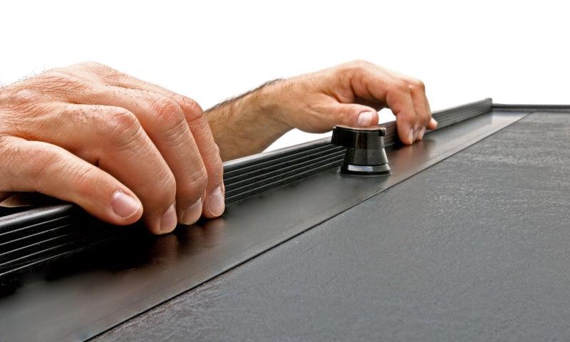 Roll-N-Lock 17-18 Ford F-250/F-350 Super Duty LB 96-1/2in M-Series Retractable Tonneau Cover - BOLT Motorsports