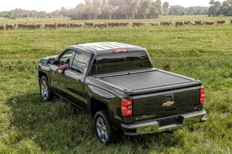 Roll-N-Lock 17-18 Ford F-250/F-350 Super Duty LB 96-1/2in M-Series Retractable Tonneau Cover - BOLT Motorsports