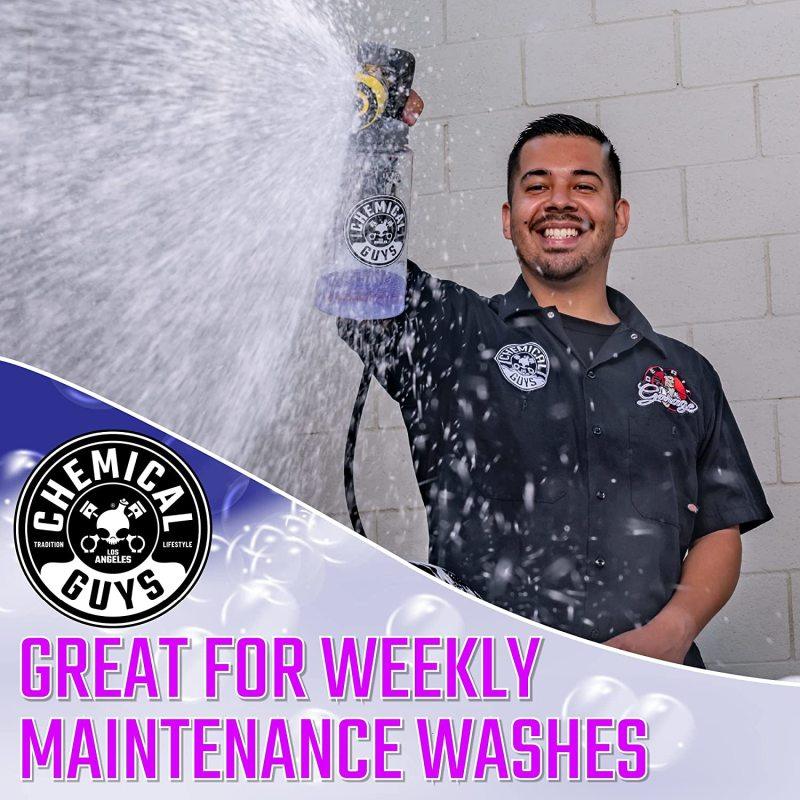 Chemical Guys Extreme Body Wash Soap + Wax - 16oz (Comes in Case of 6 Units) demo 3 on BOLTMotorsports